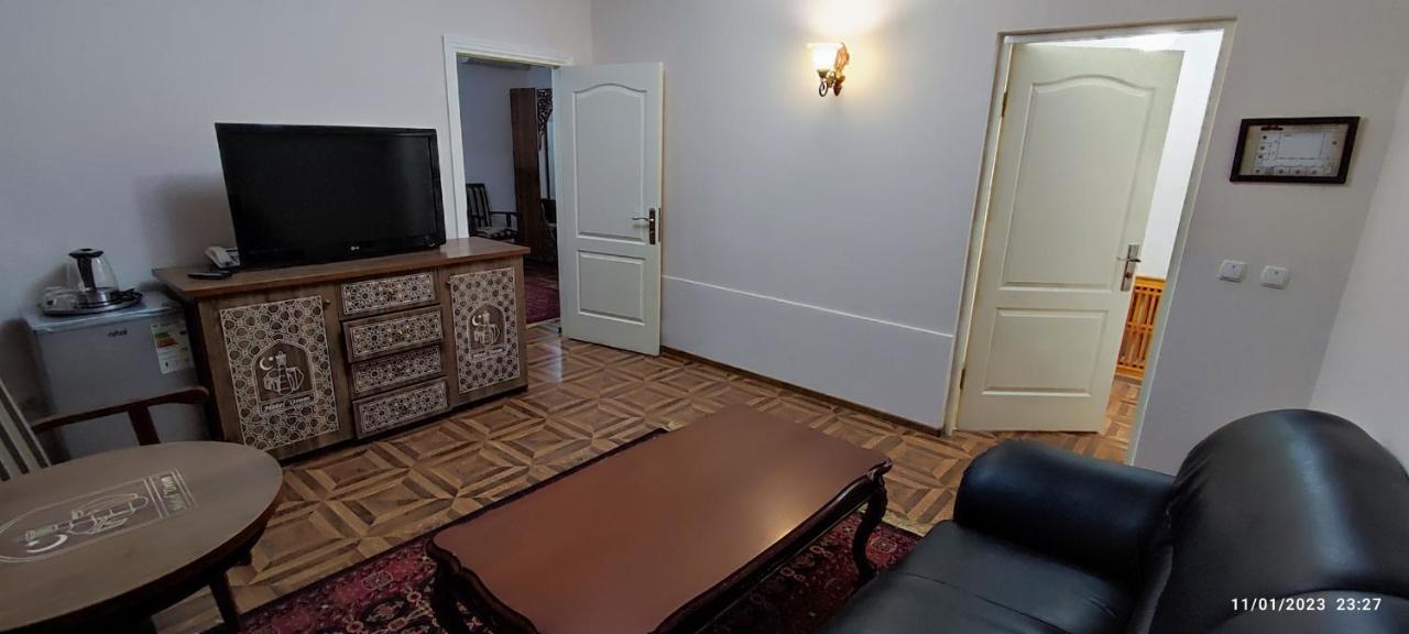 Nasyuqel Hotel Buxoro Luaran gambar