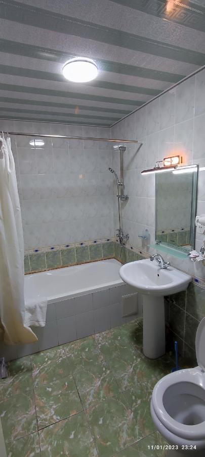 Nasyuqel Hotel Buxoro Luaran gambar